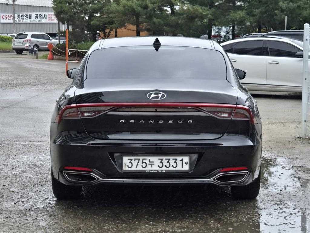 HYUNDAI Grandeur - Vista 4
