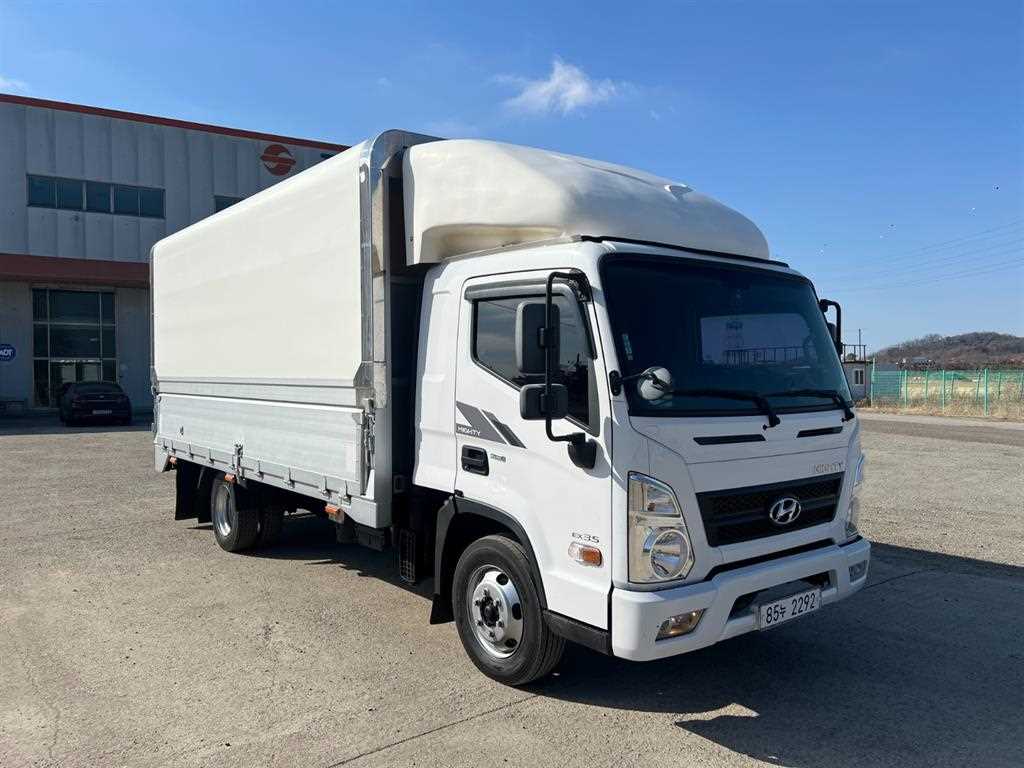 medium and large cargo truck 2018 Blanco - Importación desde Corea - HF Imports Iquique - Foto 1