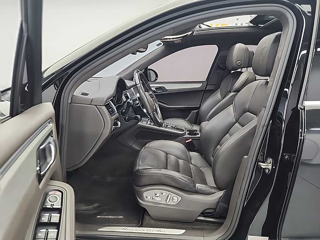 Porsche Macan - Vista 11