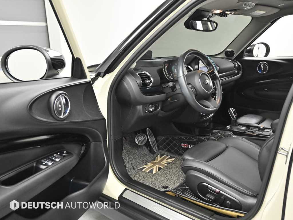Mini Clubman - Vista 11