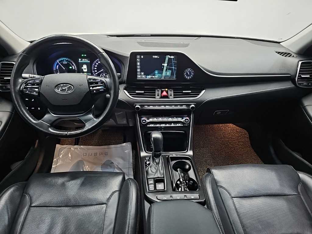 HYUNDAI Grandeur - Vista 7