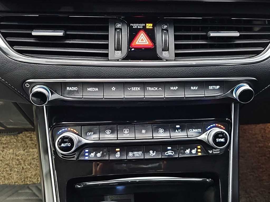 HYUNDAI Grandeur - Vista 10
