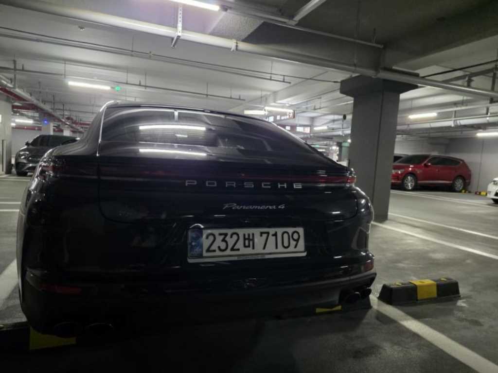 Porsche Panamera - Vista 5