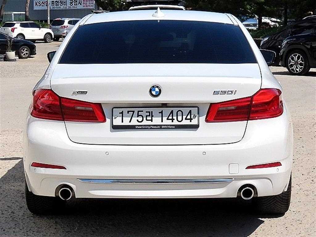 BMW 5 Series - Vista 4