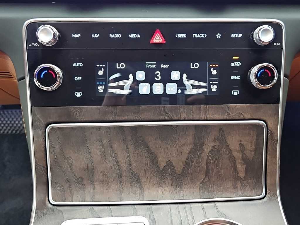 Genesis GV80 - Vista 10