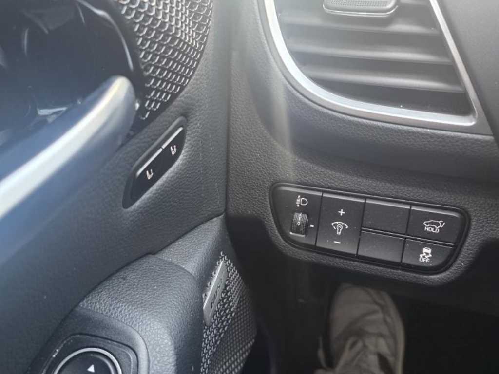 KIA Seltos - Vista 10