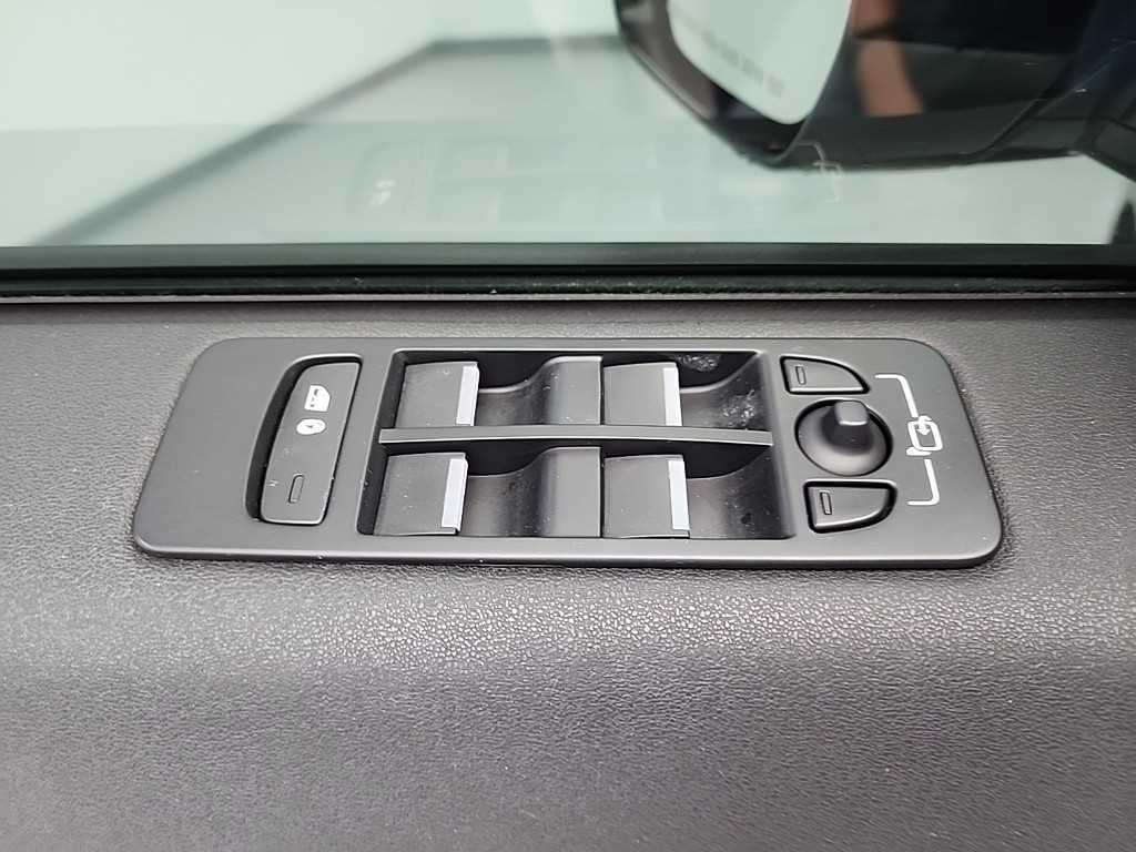 Land Rover Discovery Sports 2017 Blanco - Importación desde Corea - HF Imports Iquique - Foto 16
