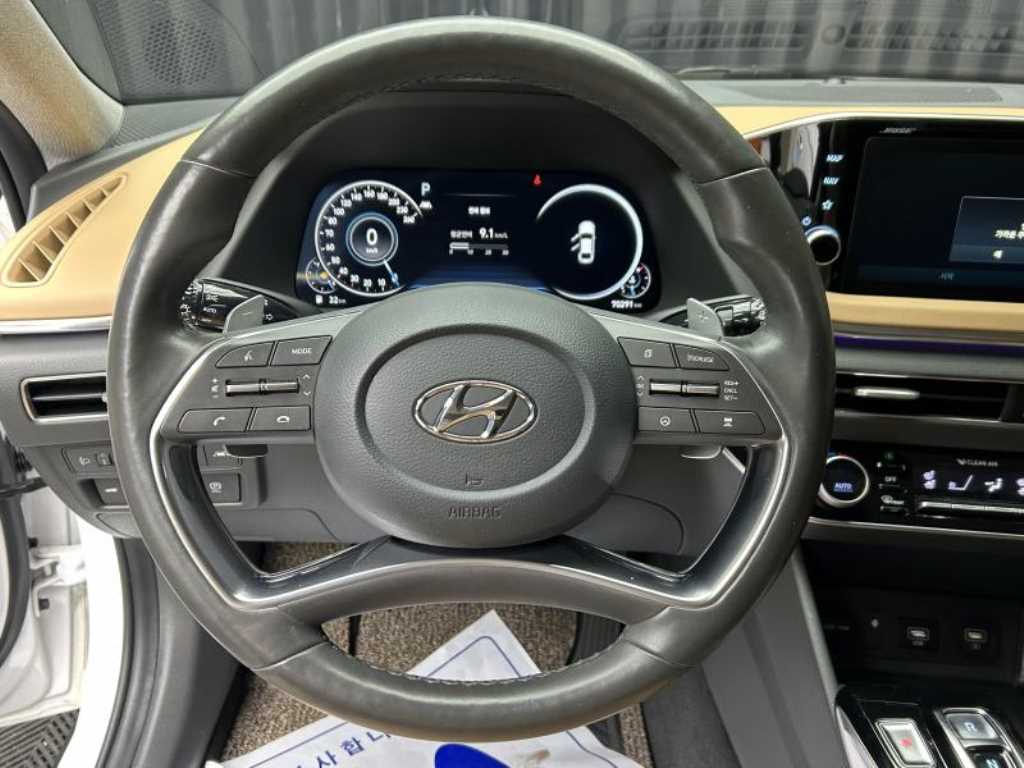 HYUNDAI Sonata - Vista 9