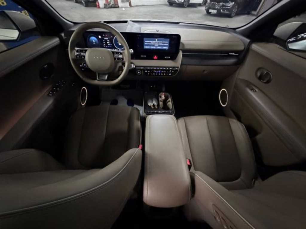 HYUNDAI Ioniq 5 - Vista 6