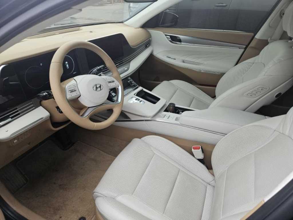 HYUNDAI Grandeur - Vista 5