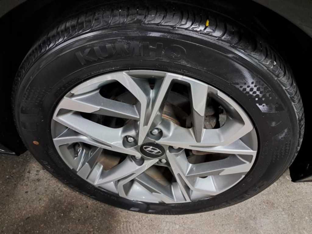 HYUNDAI Sonata - Vista 7