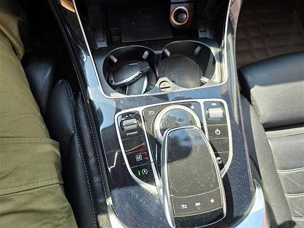 Mercedes Benz GLC Class 2018 Blanco - Importación desde Corea - HF Imports Iquique - Foto 17