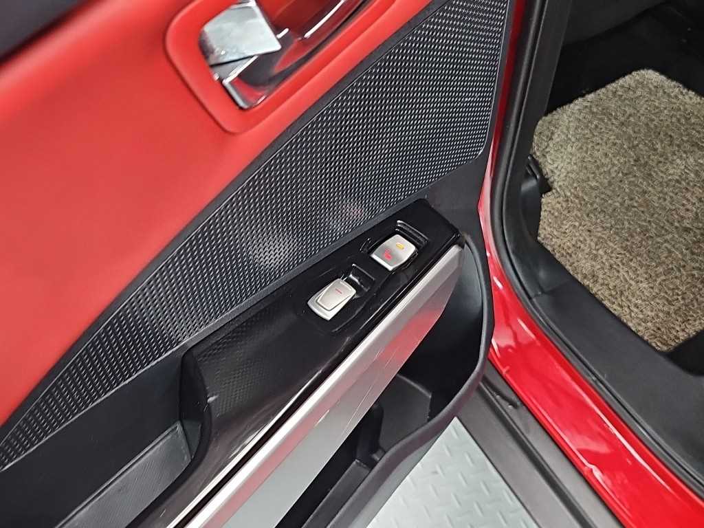 Ssangyong Tivoli 2015 Rojo - Importación desde Corea - HF Imports Iquique - Foto 13