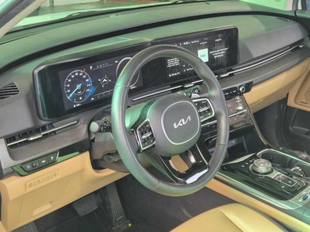 KIA Carnival - Vista 3