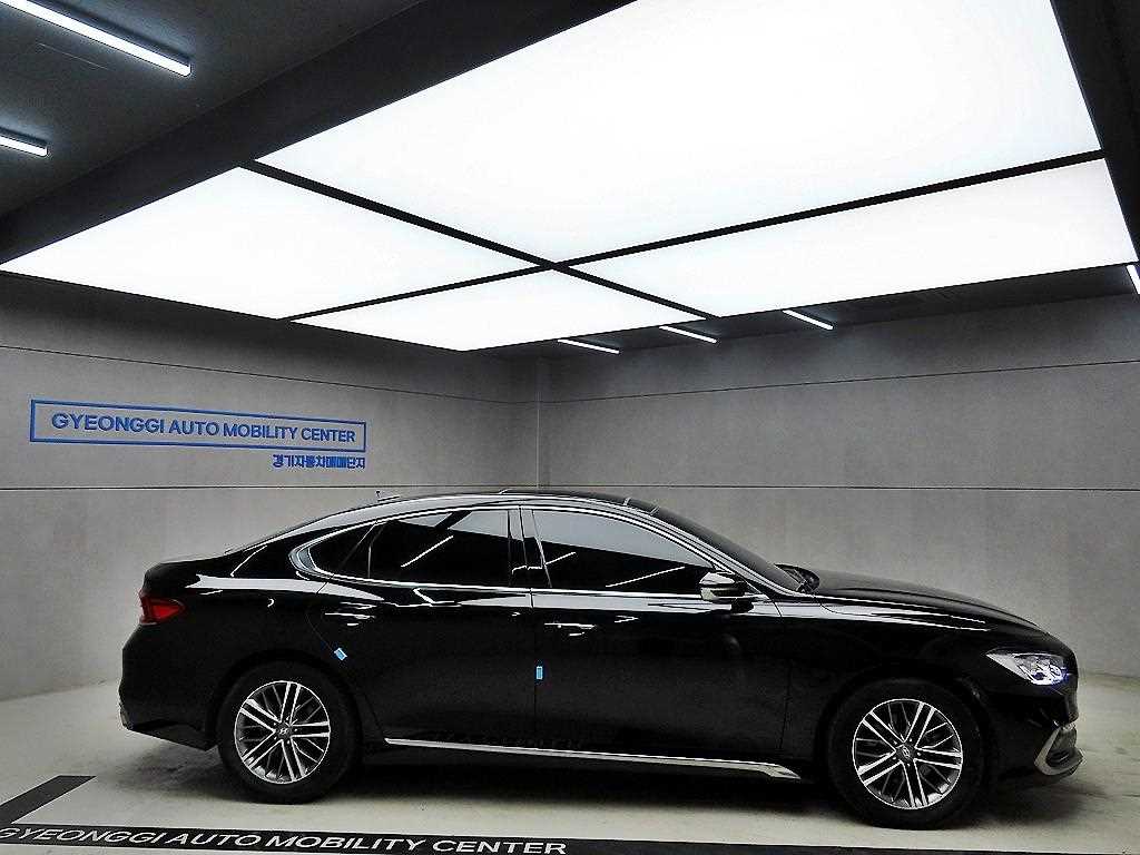 HYUNDAI Grandeur - Vista 2