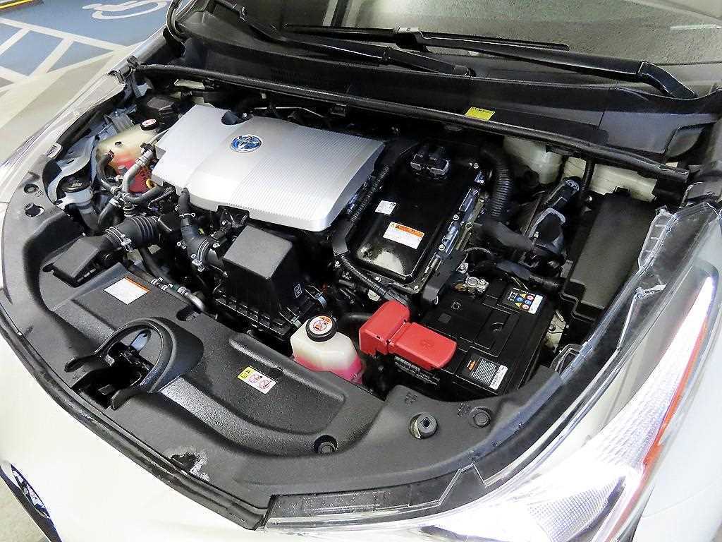Toyota Prius 2018 Blanco - Importación desde Corea - HF Imports Iquique - Foto 18