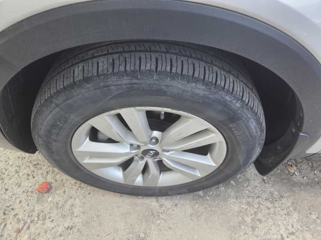 KIA Sorento - Vista 4