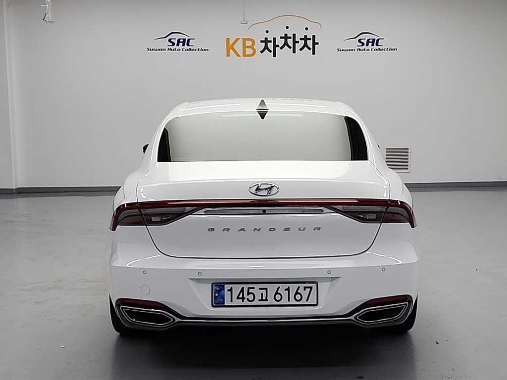 HYUNDAI Grandeur - Vista 3