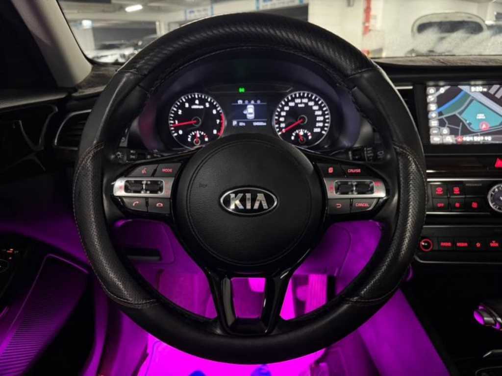 KIA K7 - Vista 8