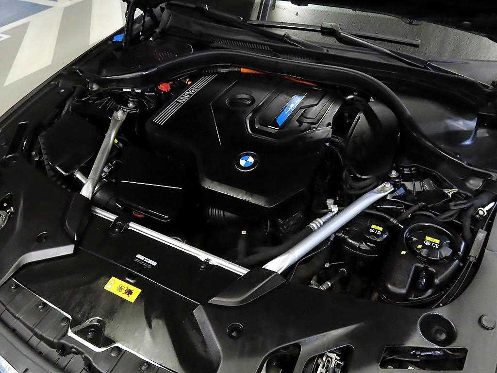 BMW 5 Series 2021 Negro - Importación desde Corea - HF Imports Iquique - Foto 19