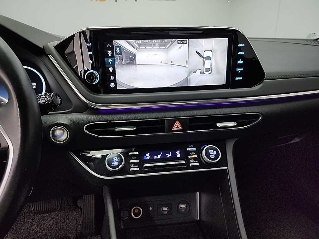 HYUNDAI Sonata - Vista 10