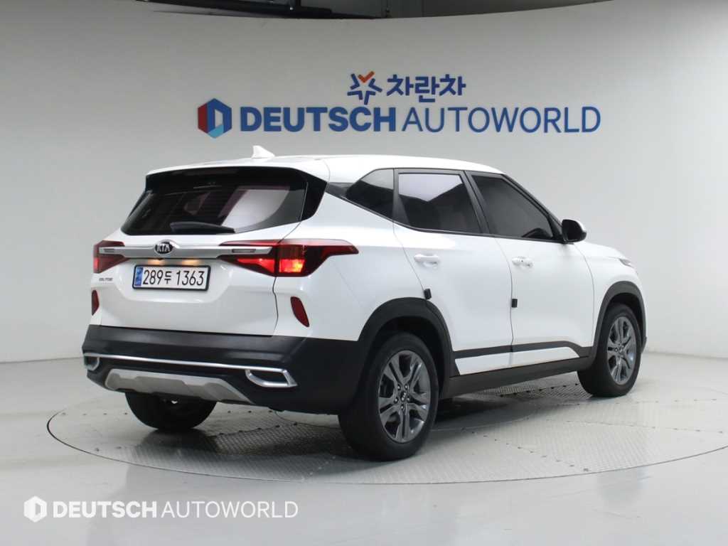 KIA Seltos - Vista 3