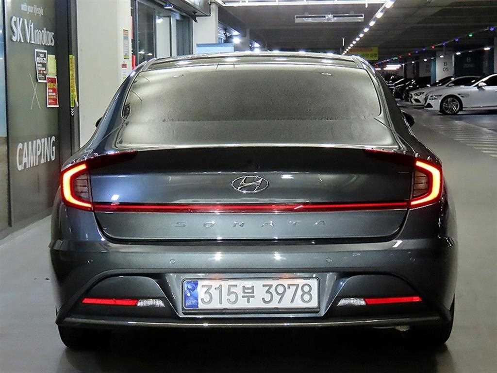 HYUNDAI Sonata - Vista 5