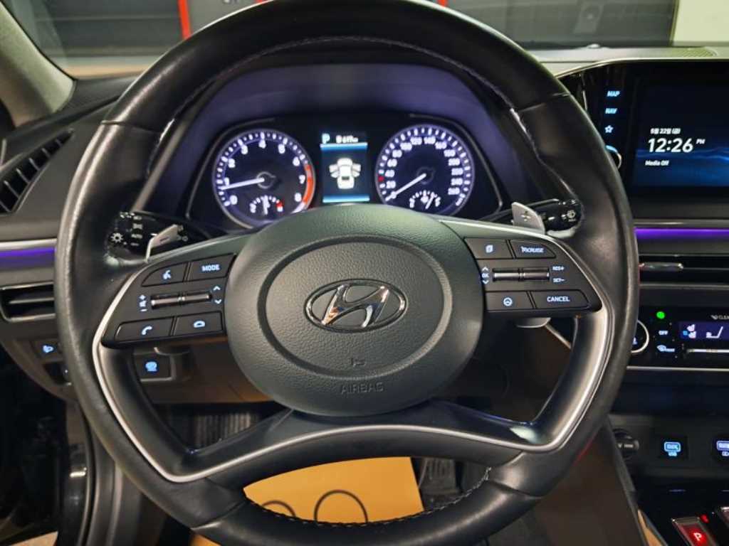 HYUNDAI Sonata - Vista 9