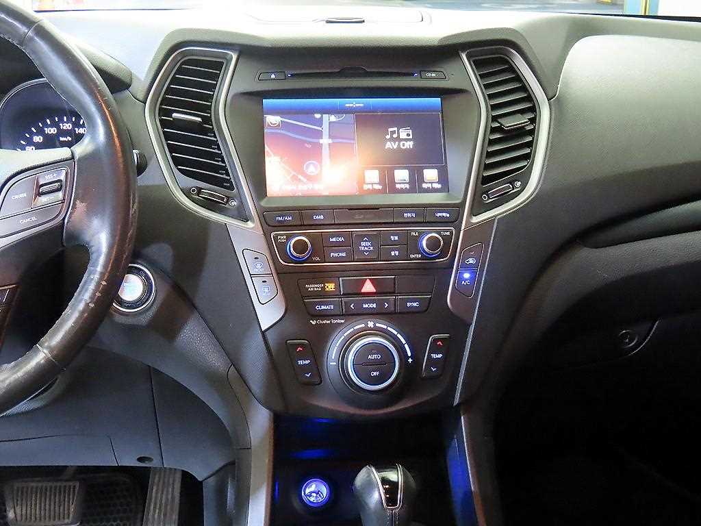 HYUNDAI Santa Fe - Vista 11