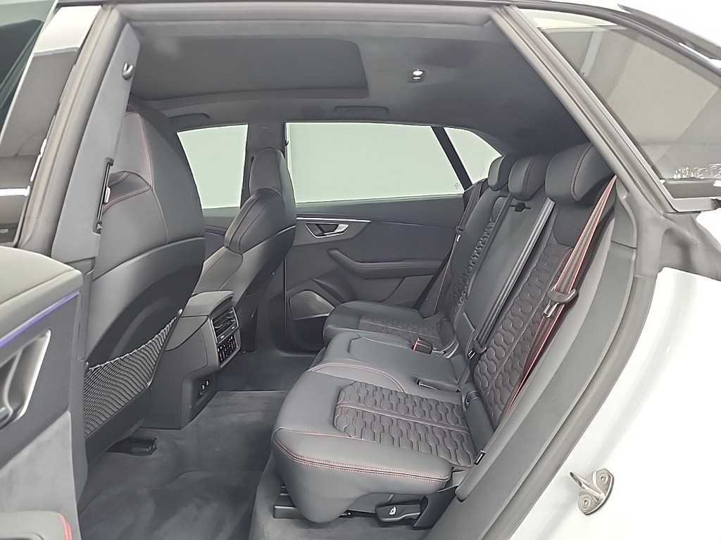 Audi RSQ8 - Vista 12