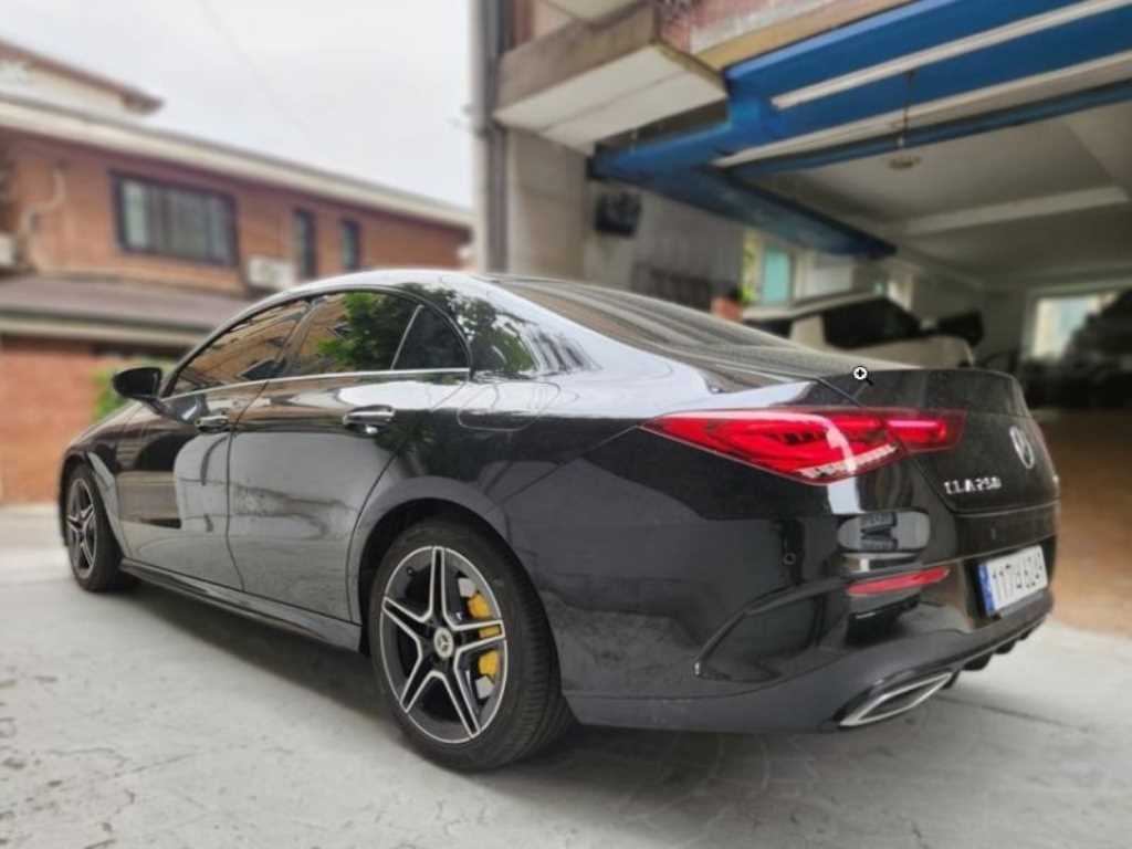 Mercedes Benz CLA Class - Vista 5