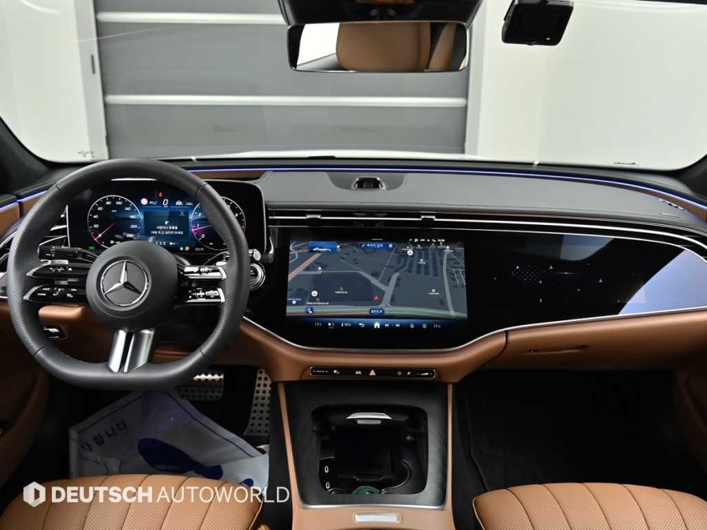 Mercedes Benz E class - Vista 7