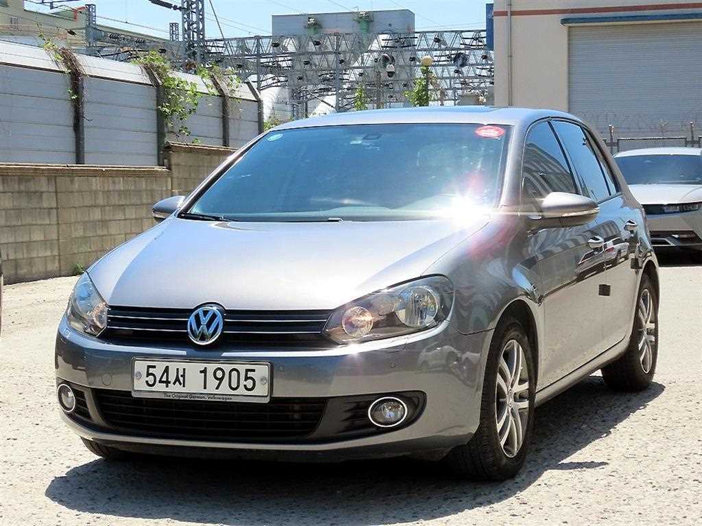 Volkswagen Golf - Vista 2