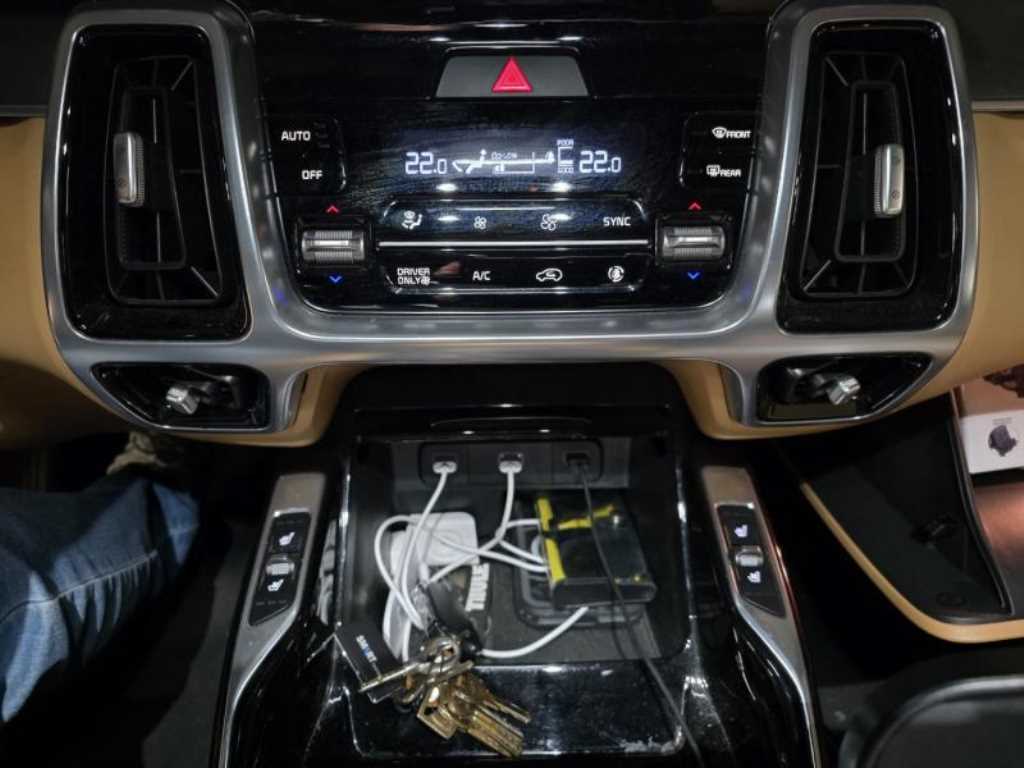 KIA Sorento - Vista 11