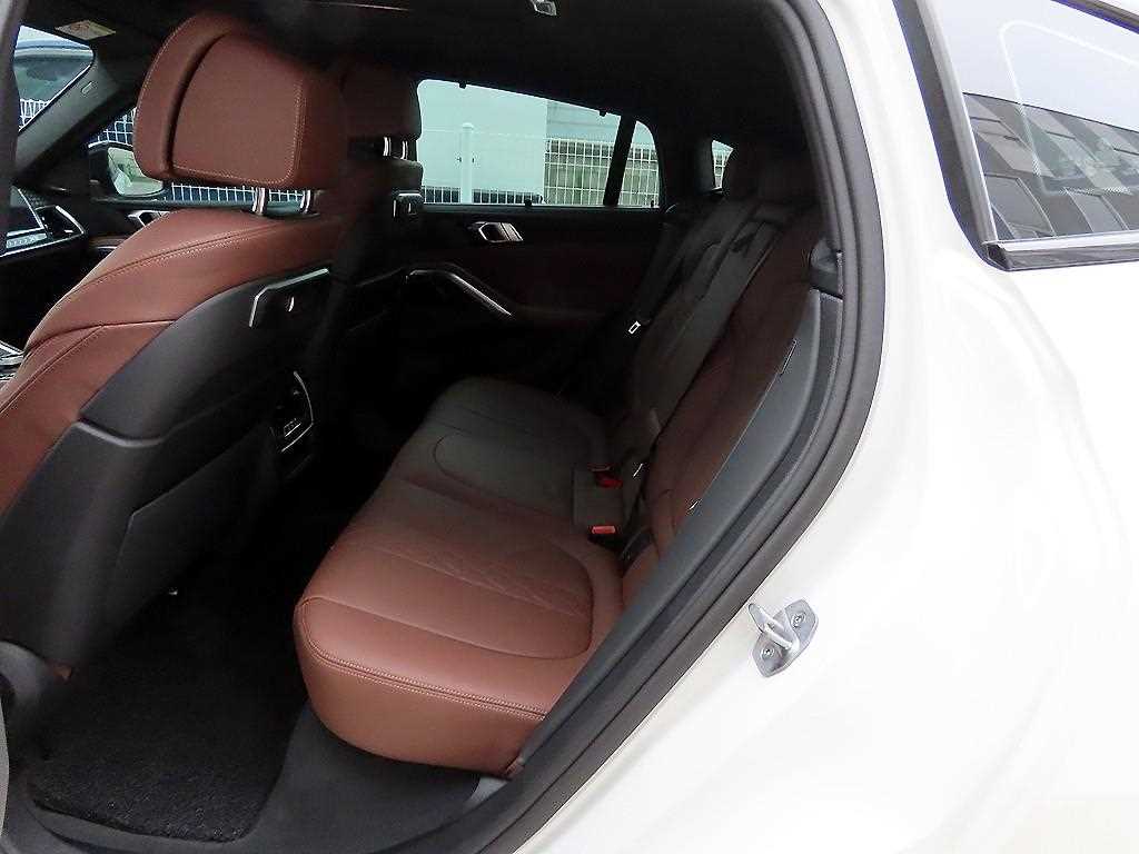 BMW X6 - Vista 6