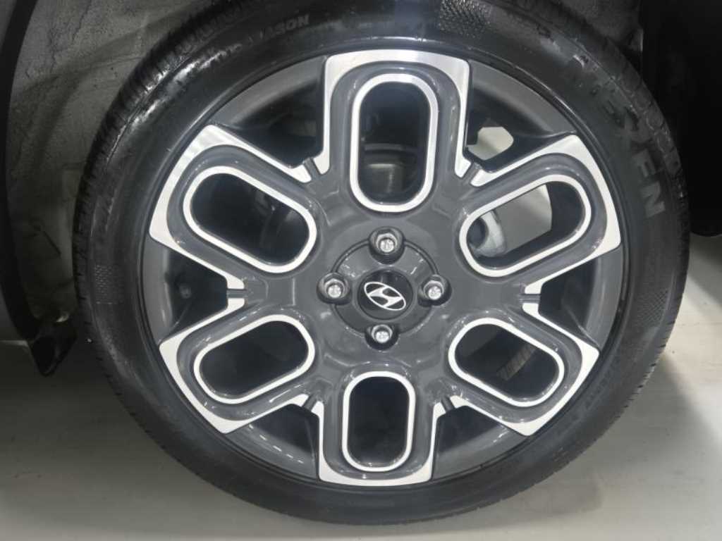 HYUNDAI Casper - Vista 6