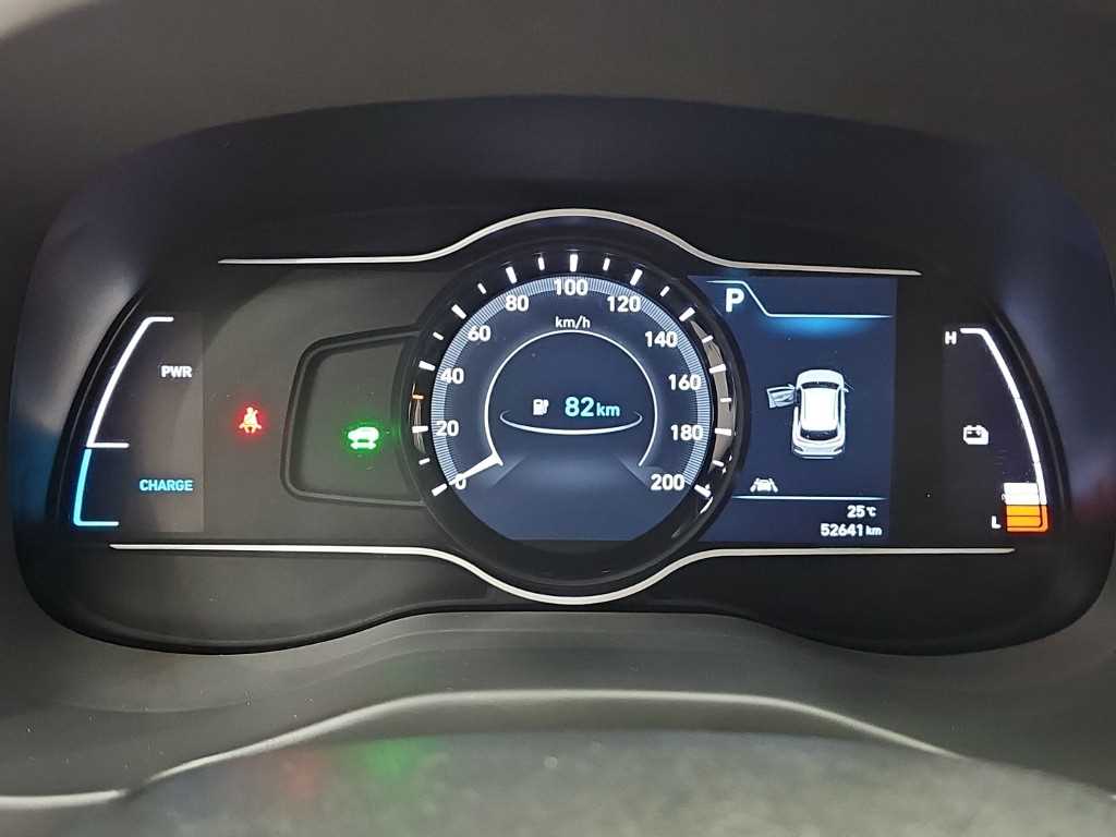 HYUNDAI Kona - Vista 6