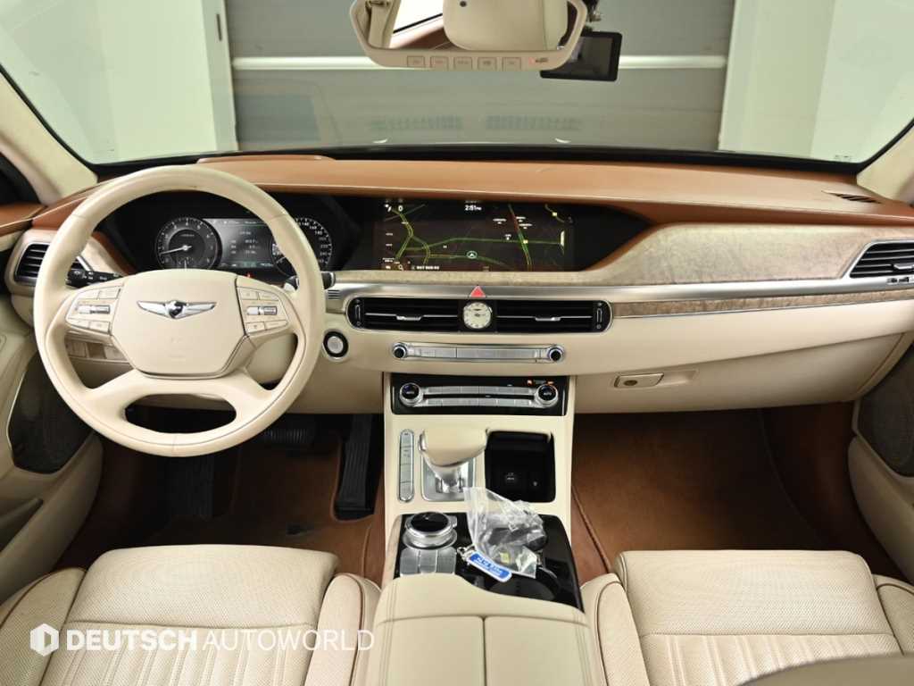 Genesis G90 - Vista 7