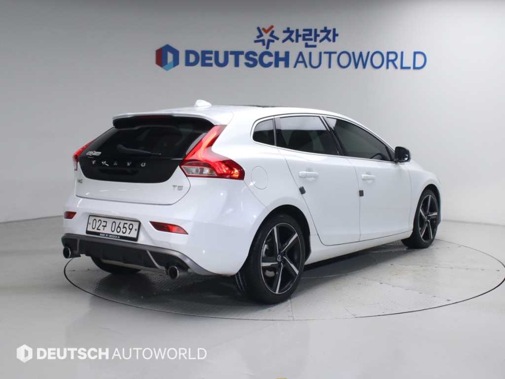 Volvo V40 - Vista 2