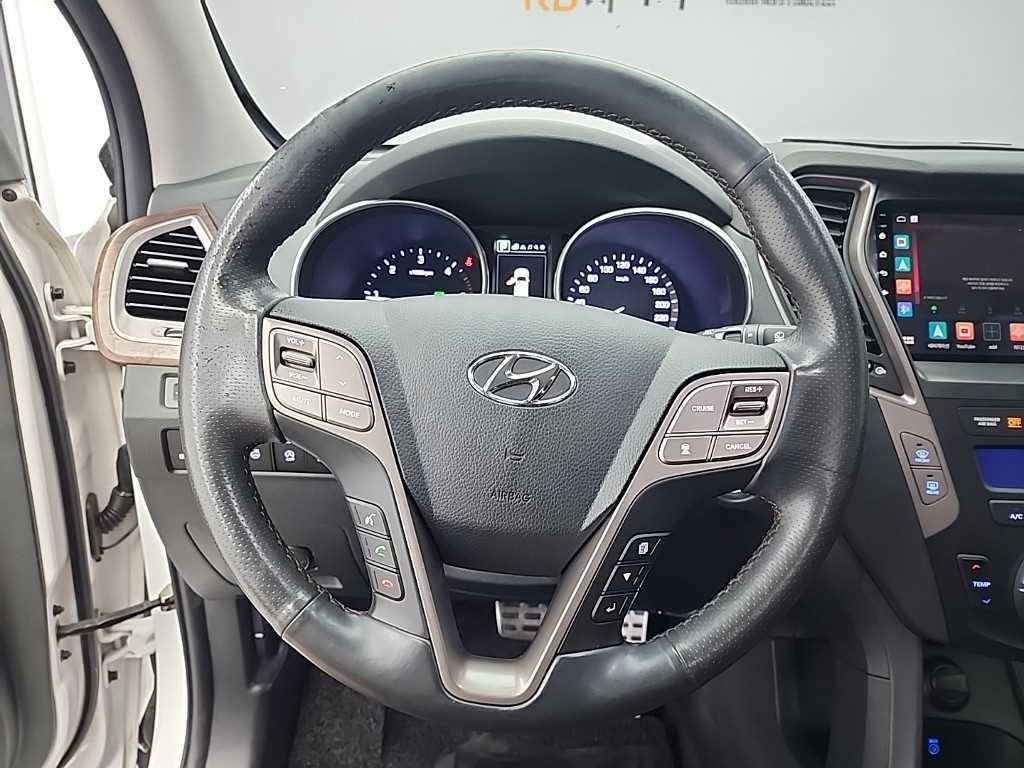 HYUNDAI Santa Fe - Vista 9