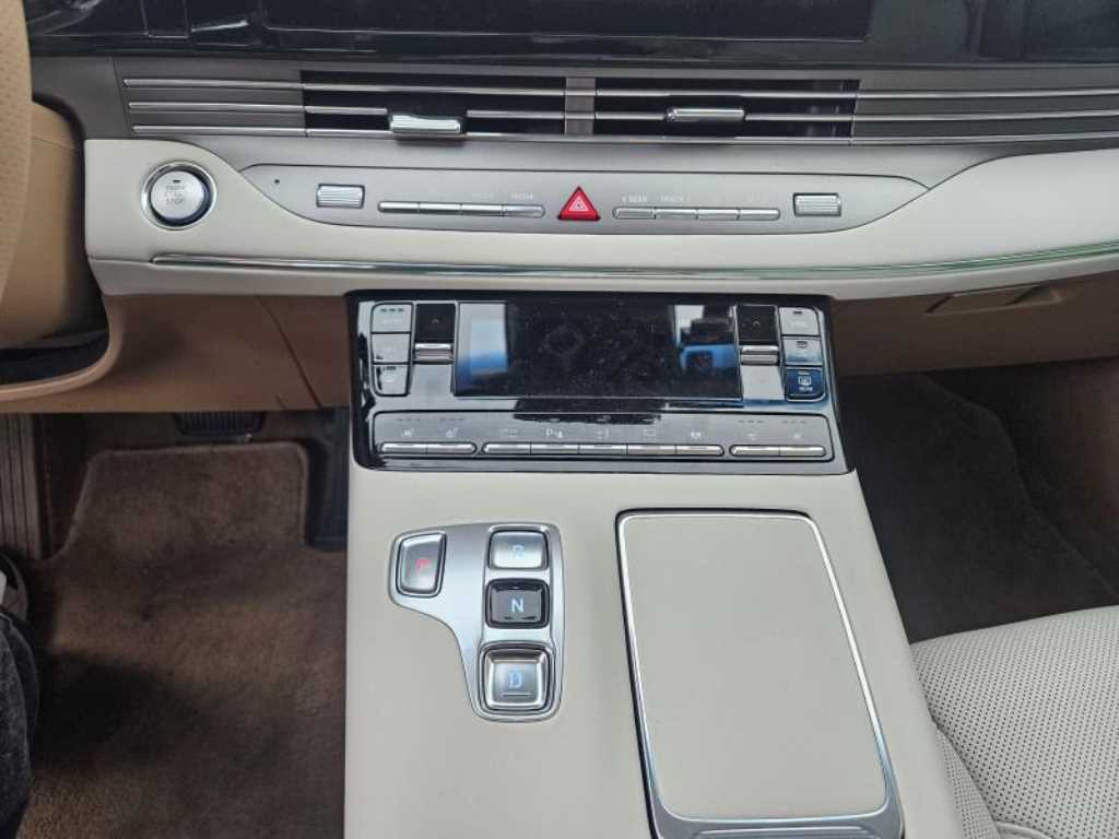 HYUNDAI Grandeur - Vista 9