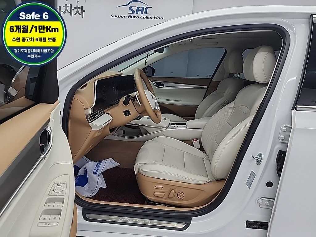 HYUNDAI Grandeur - Vista 11