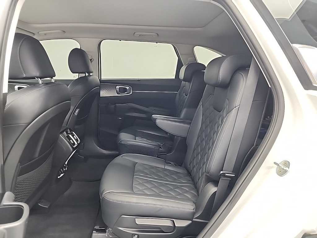 KIA Sorento - Vista 12