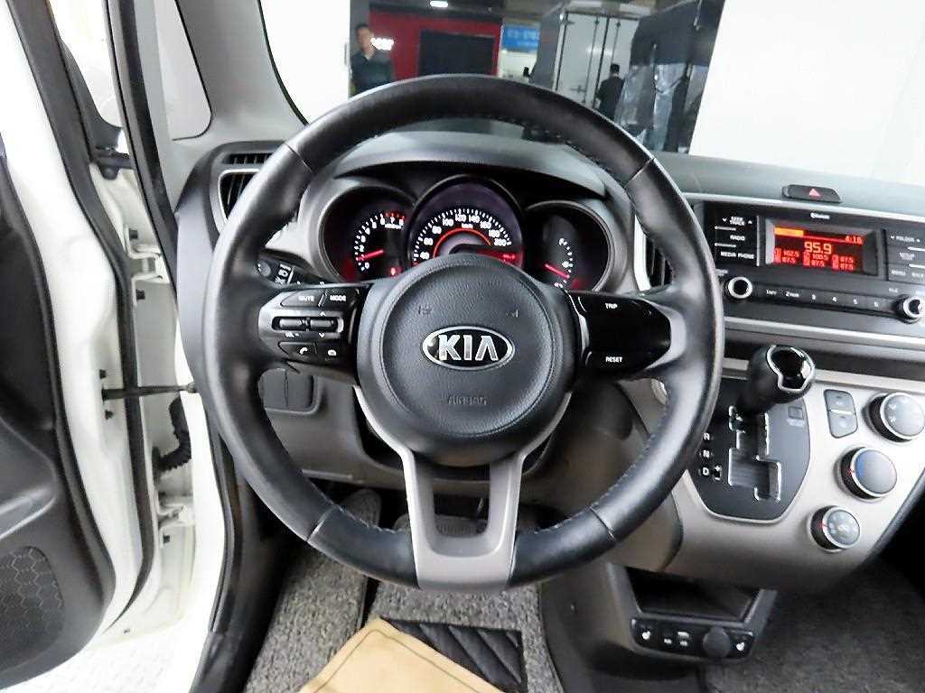 KIA Ray - Vista 9