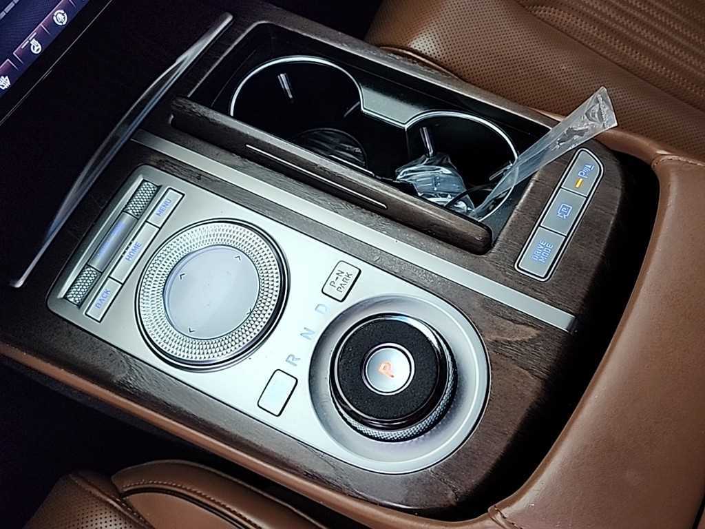 Genesis G80 - Vista 8