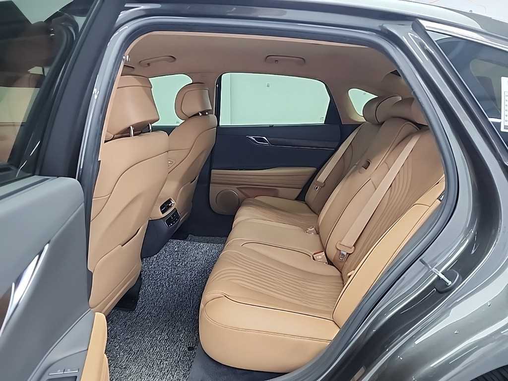 Genesis G80 - Vista 12