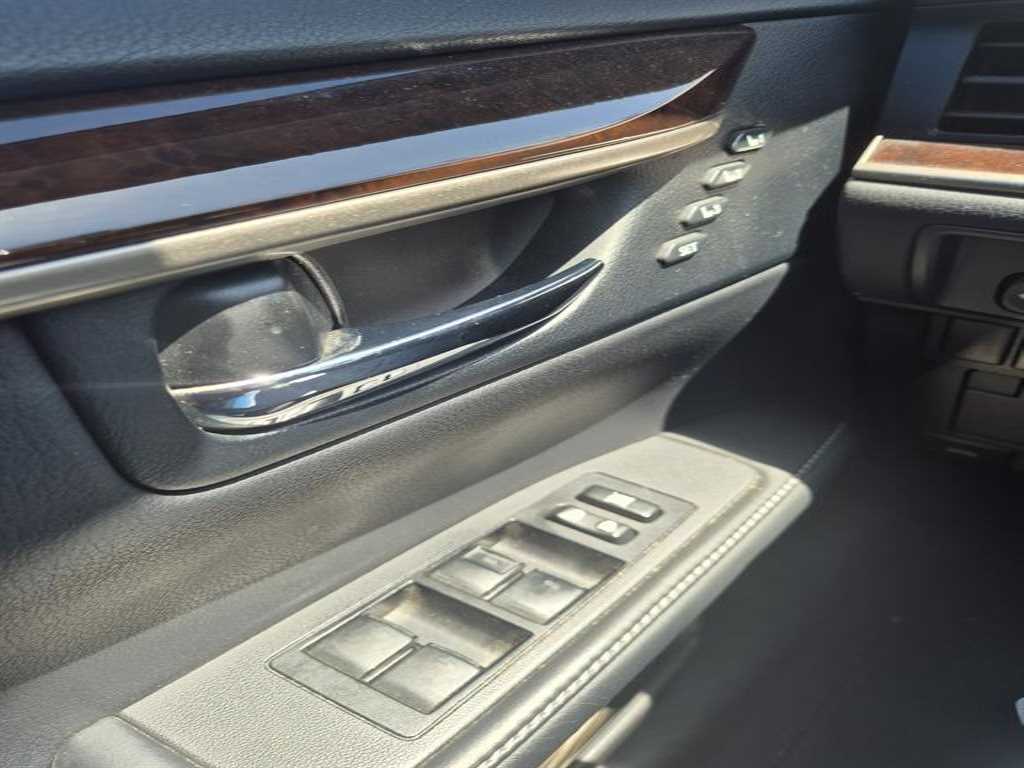 Lexus ES - Vista 7