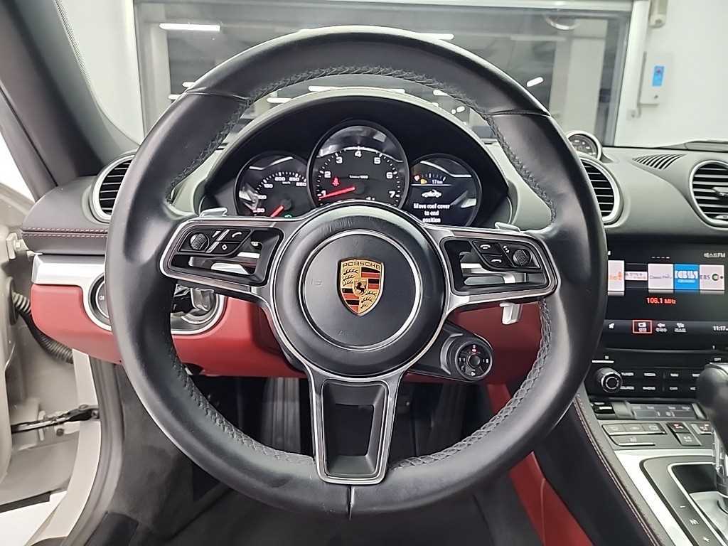 Porsche 718 - Vista 9