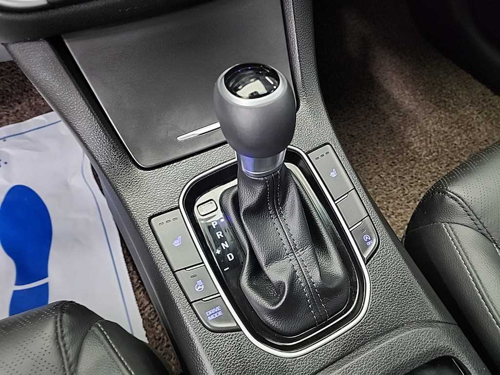 HYUNDAI i30 - Vista 8