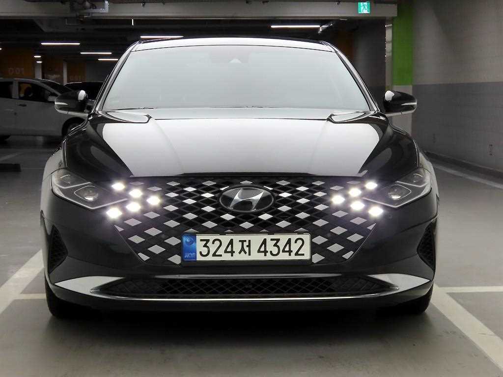 HYUNDAI Grandeur - Vista 2